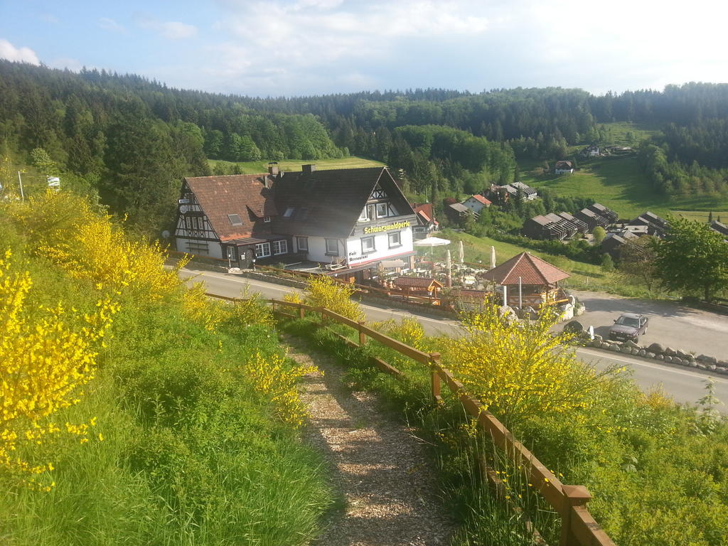 Hotel-Berggasthof Schwarzwaldperle Sasbachwalden Eksteriør bilde